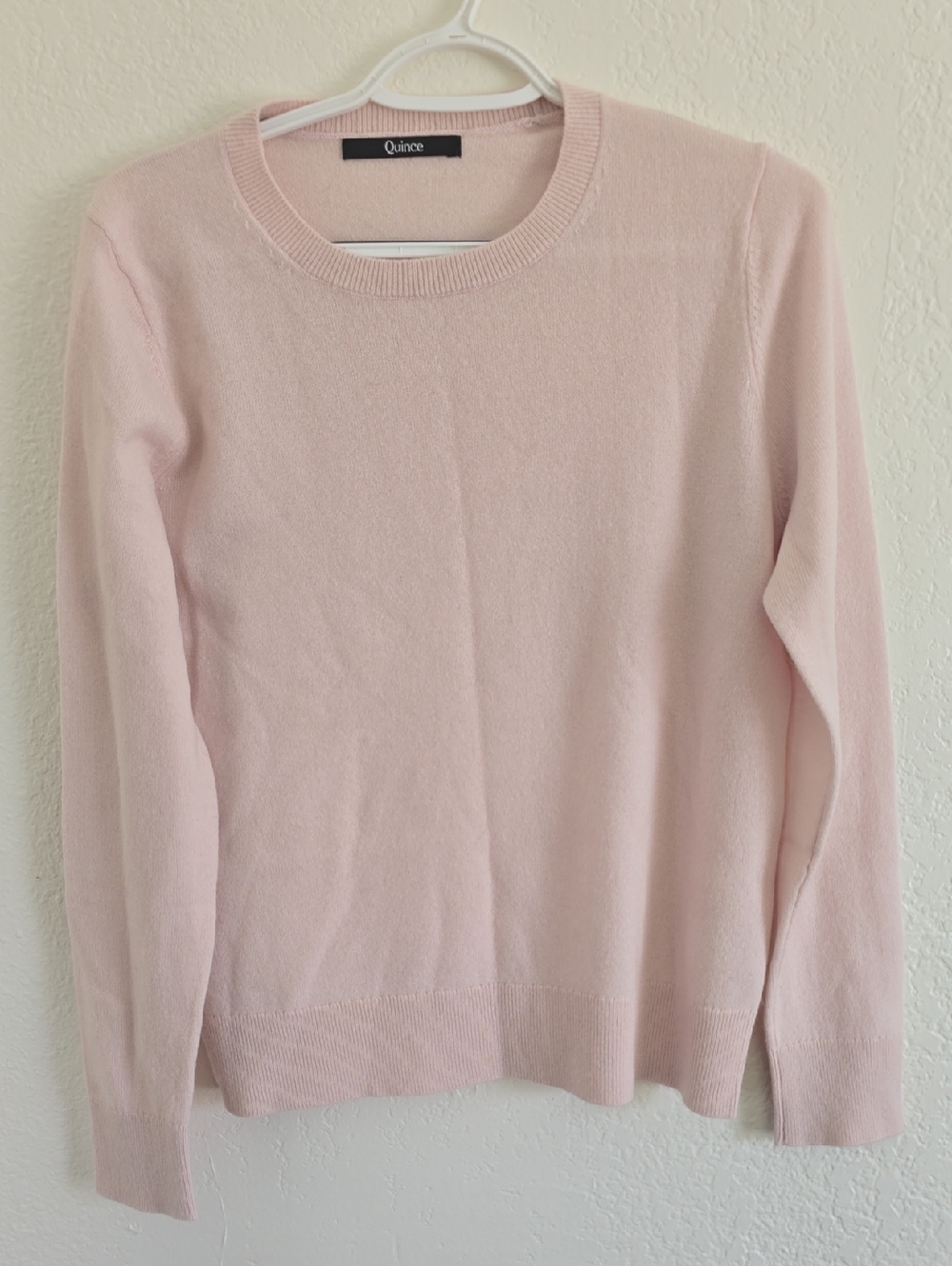 Quince Women's Scoopneck Cashmere-Blend Sweater in Pale Pink